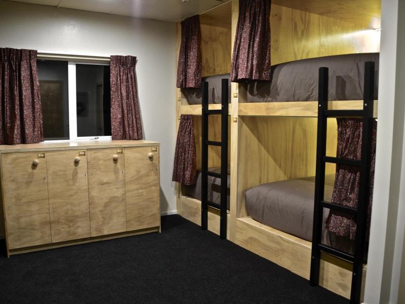 Hostel Tahuna Pod *