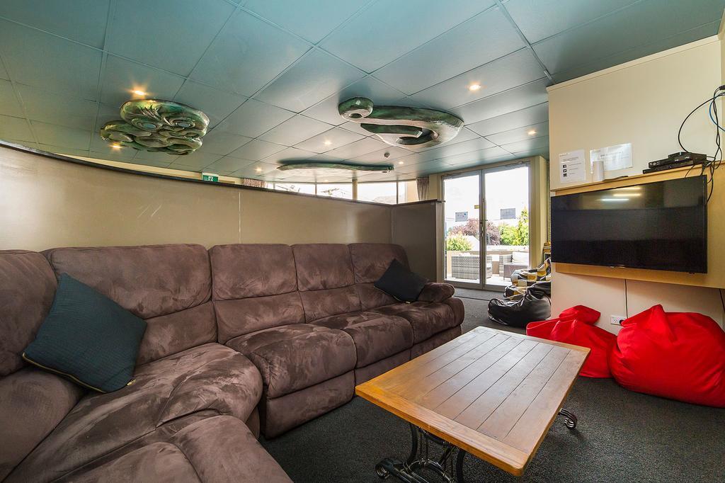 Hostel Tahuna Pod *