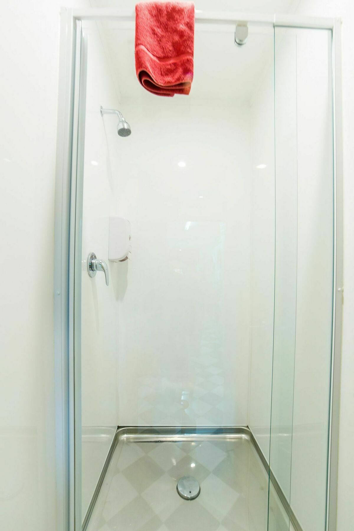 Tahuna Pod *